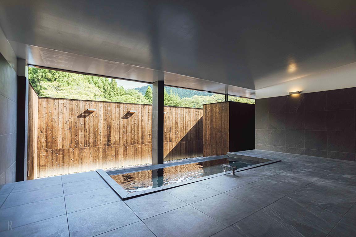 A Blissful Komeiseki Artificial Hot Spring Experience